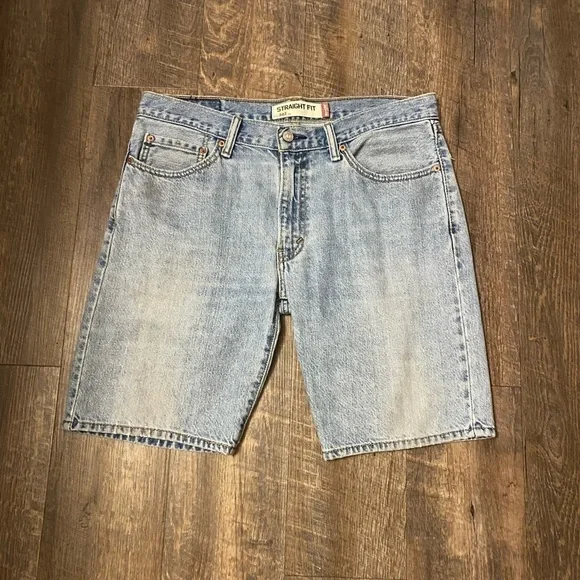 Poshmark best sale levi shorts
